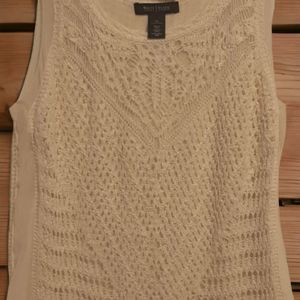 WHITE HOUSE BLACK MARKET SLEEVLESS BLOUSE